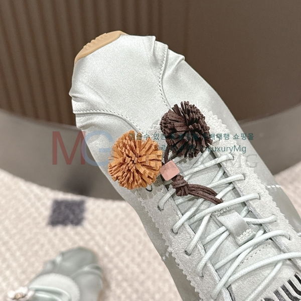 ���� �̿�̿� ����Ŀ�� MI528193-3