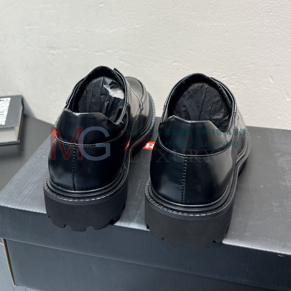 ���� ����� ���� PA590702-2