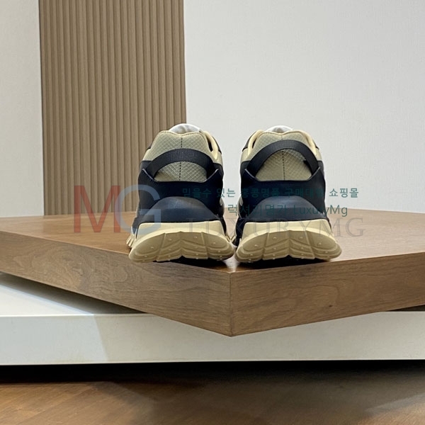 ��**�� ����Ŀ�� MN336011