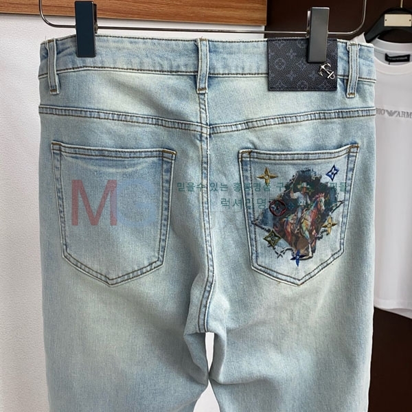 ���� ���̺��� û���� LV326754