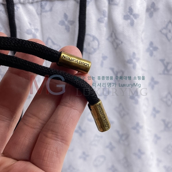 ���� ���̺��� �ݹ��� 4123855-8