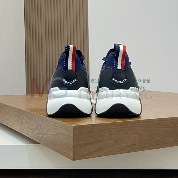 ���� ��**�� ����Ŀ�� MO644206-4