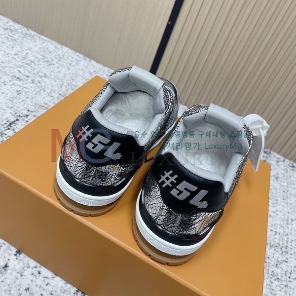 �������� ����*�� ����Ŀ�� LV7226066-8