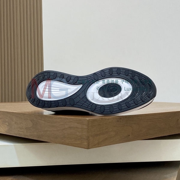 ���� ��**�� ����Ŀ�� MO226033