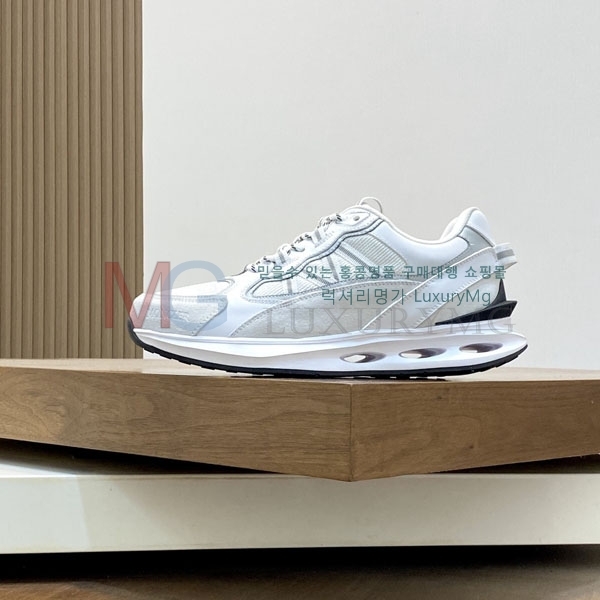 ���� ��**�� ����Ŀ�� MO226035-1