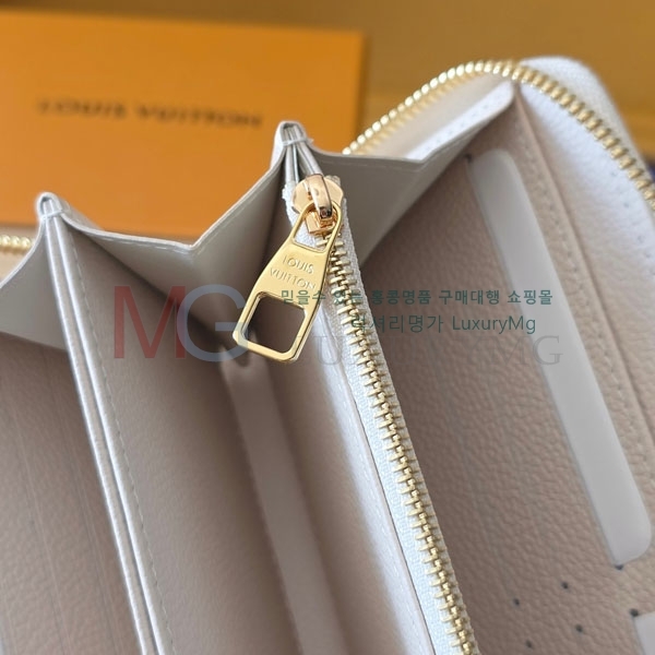 ���̺��� ���� ������ M28131-3