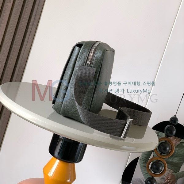 �ο��� ���� ũ�ν��� L9094-7