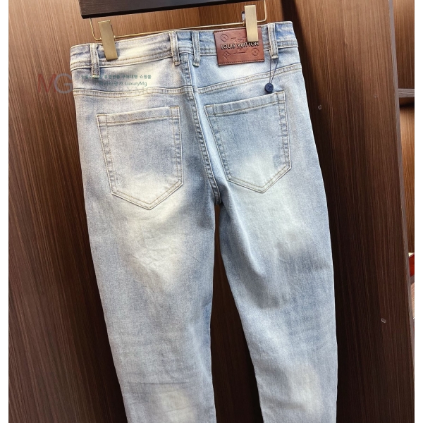 ���� ���̺��� û���� 2343443