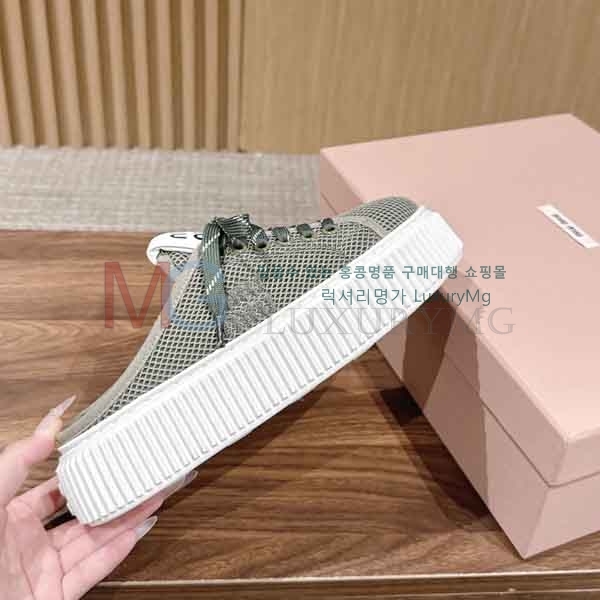 ���� �̿�̿� ����Ŀ�� M55603711-2