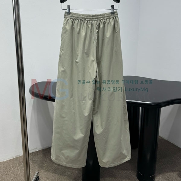 �������� �߷��þư� ���� BA77033-1