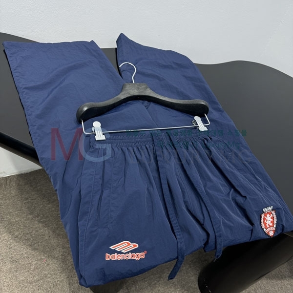 �������� �߷��þư� ���� BA7345022-4