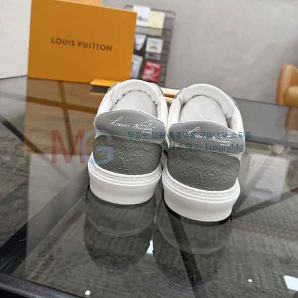 ���� ���̺��� ����Ŀ�� LV57781102-2