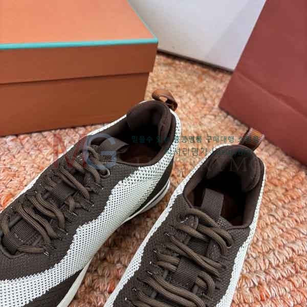 ���� �η�**�� ����Ŀ�� LP570552-6