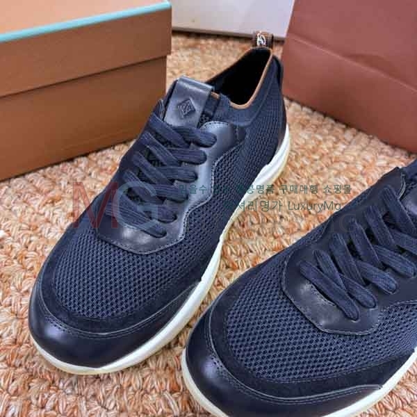 ���� �η�**�� ����Ŀ�� LP570552-8