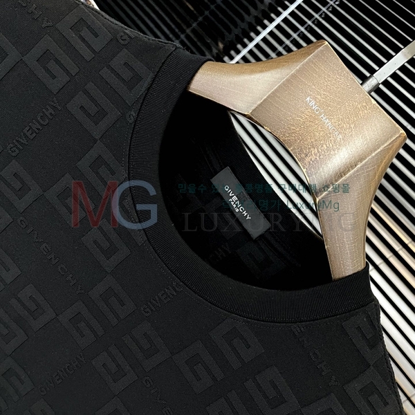 ���� ����� ����Ƽ 23435583