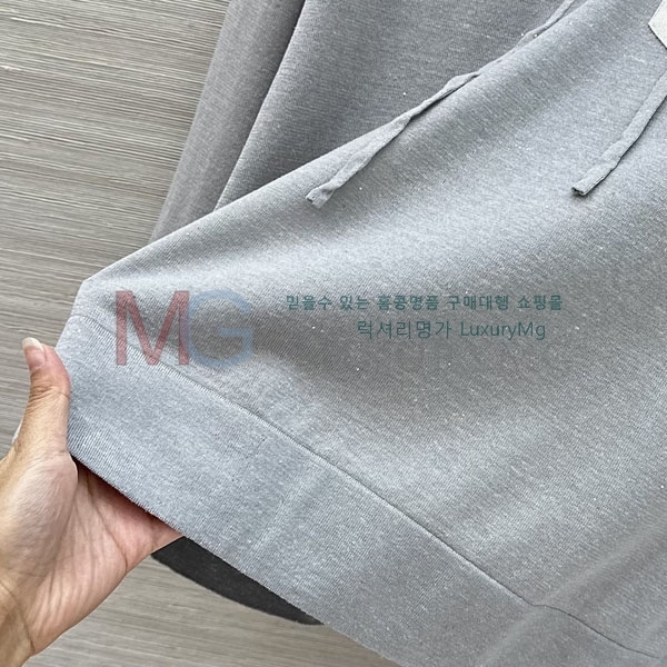 ���� ���ڷ� ��ġ�ڸ� ���� Ƽ���� BC1567032-10