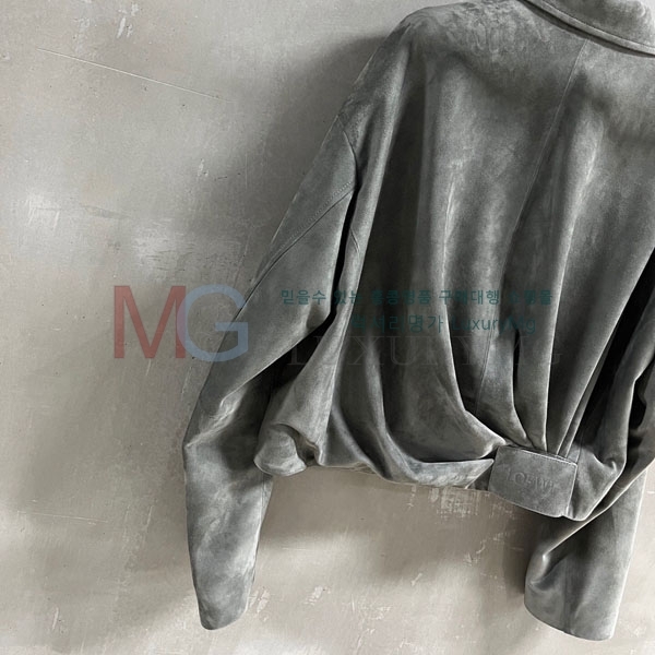 ���� �ο��� �簡�� ���� LOW244502-15