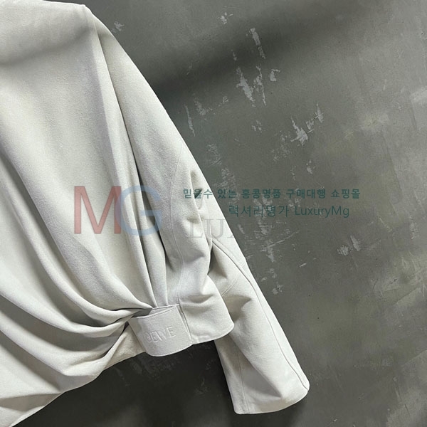 ���� �ο��� �簡�� ���� LOW244502-17