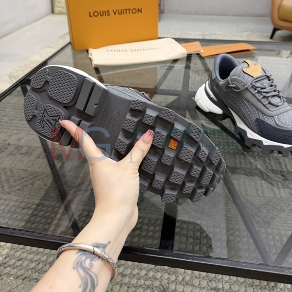 ���� ���̺��� ����Ŀ�� LV452660