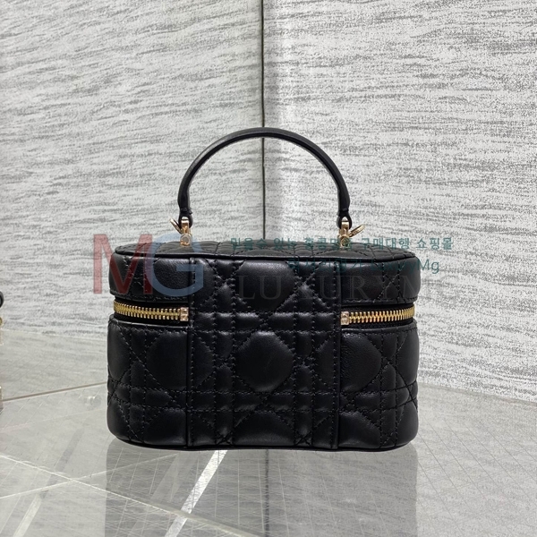 ��� ����Ƽ �̴� ��� M15400-1