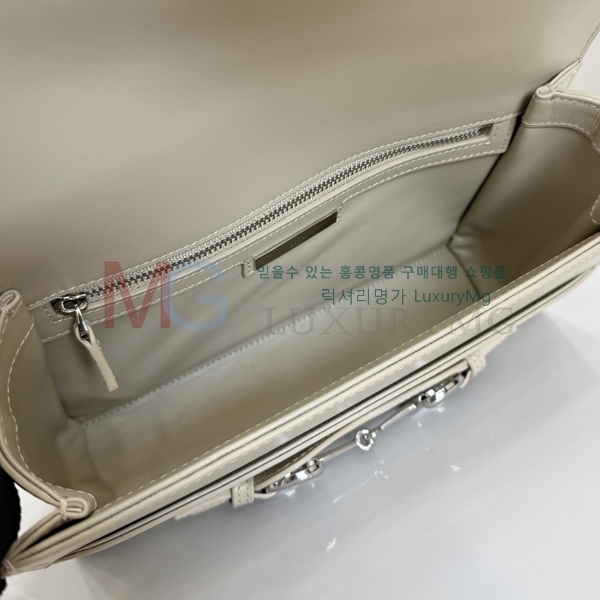 ���� Ȧ���� ����Ʈ���� �̵�� ����� A0020Y-4