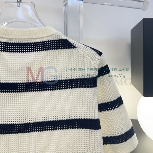 ���� ���ڷ� ��ġ�ڸ� ���� Ƽ���� BC1567032-4