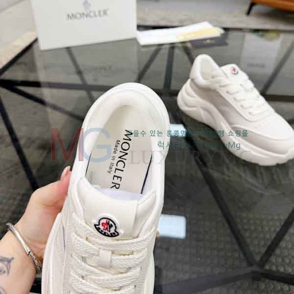 ���� ��**�� ����Ŀ�� M2N61180-1
