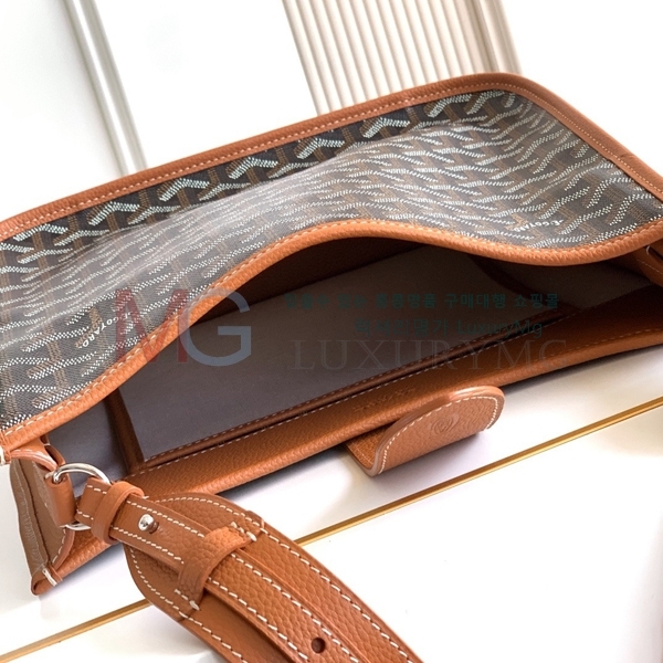 ���ߵ� ����� ũ�ν��ٵ� ����Ʈ PM 020262-4