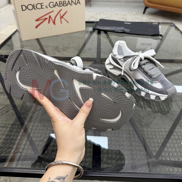�������� ��ü�ذ��ٳ� ����Ŀ�� DG588021-1