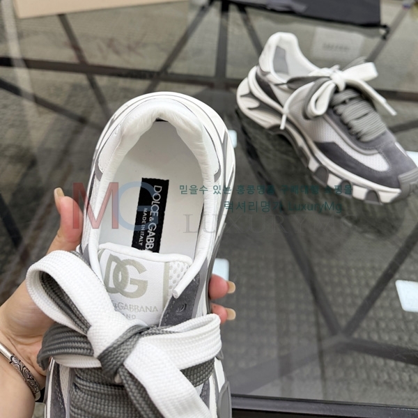 �������� ��ü�ذ��ٳ� ����Ŀ�� DG588021-1