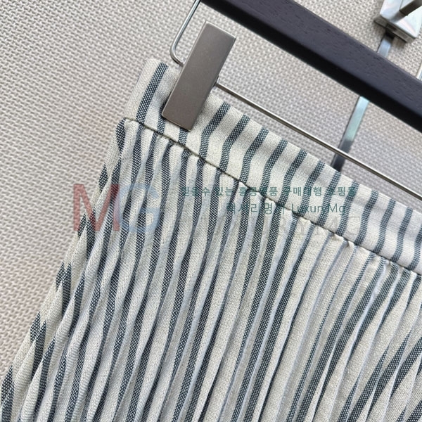 ���� ���ڷ� ��ġ�ڸ� ��ĿƮ BC345025-3