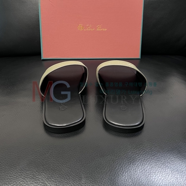 ���� �η�**�� ���� 3LP56041-7