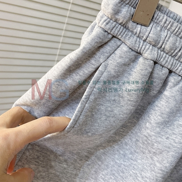 ���� ũ������ �ݹ��� K8648-1