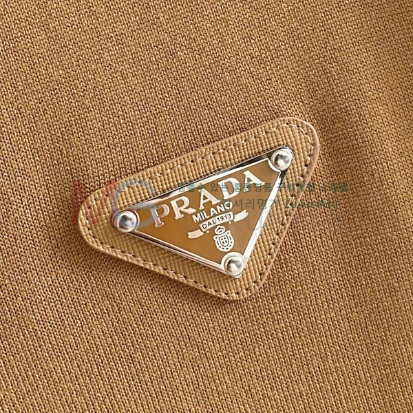 ���� ����� ī�� ����Ƽ P11556-1