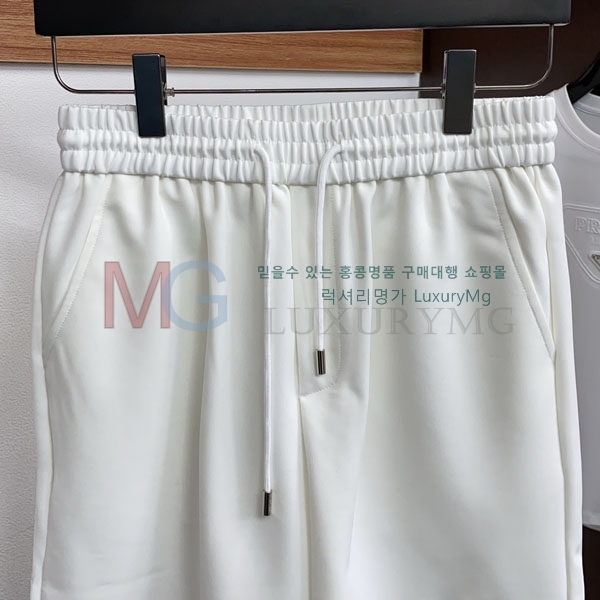 ���� ������ �ݹ��� B48212-2