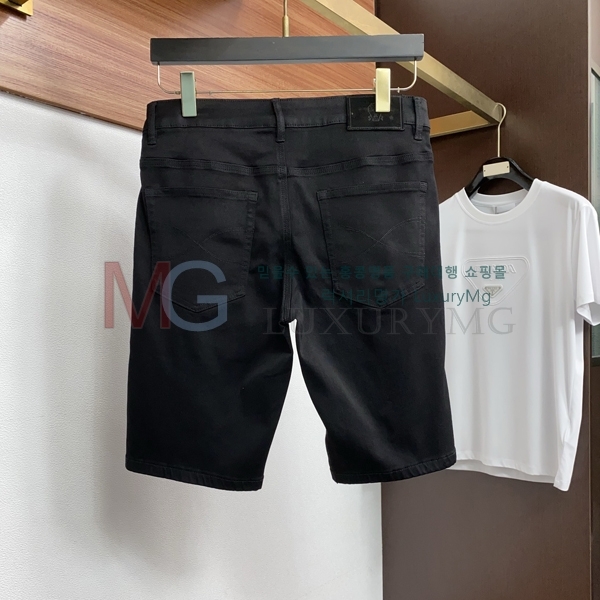 ���� ���ڷ� ��ġ�ڸ� �ݹ��� BC864883-3