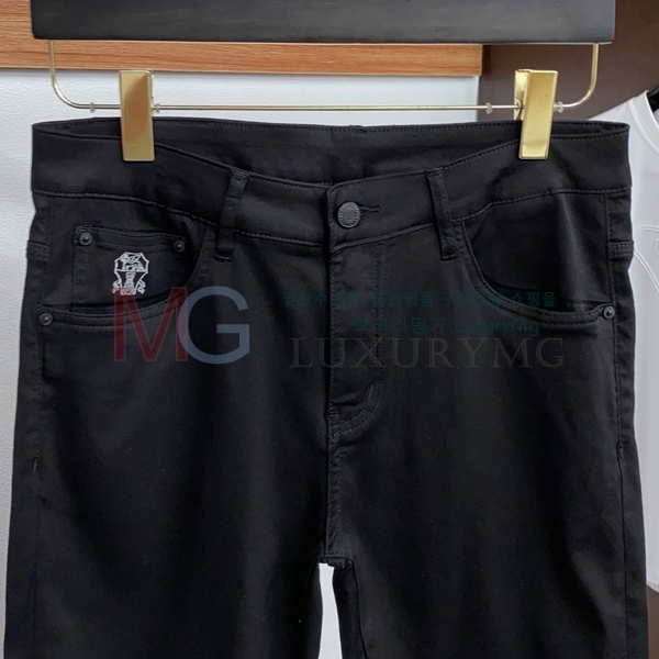 ���� ���ڷ� ��ġ�ڸ� �ݹ��� BC864883-3