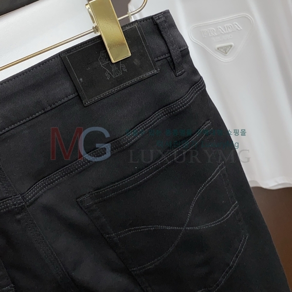 ���� ���ڷ� ��ġ�ڸ� �ݹ��� BC864883-3