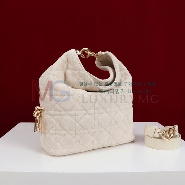 ��� �̴Ϲ� M1538-12