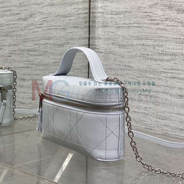 ��� �̴� ����Ƽ�� D565001-2