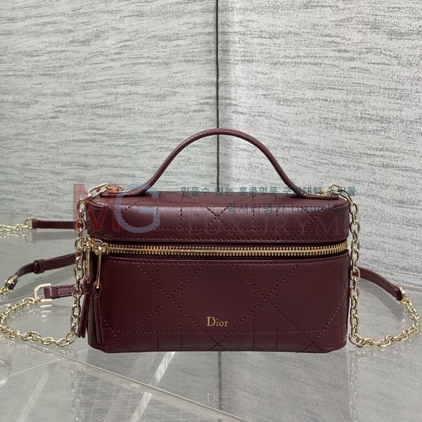 ��� �̴� ����Ƽ�� D565001-4