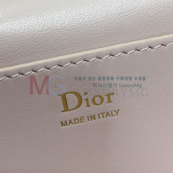 ��� �̴� ����Ƽ�� D565001-6