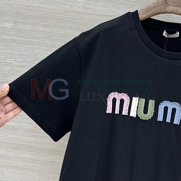 ���� �̿�̿� ���� Ƽ���� MU353026-1