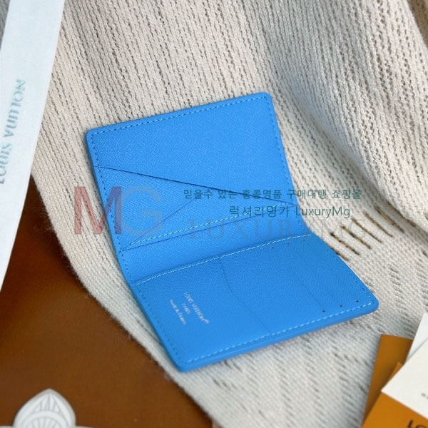 ���̺��� ���� ���ų����� M14883-304