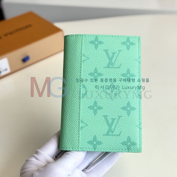 ���̺��� �н���Ʈ Ŀ�� �������� M27654-1