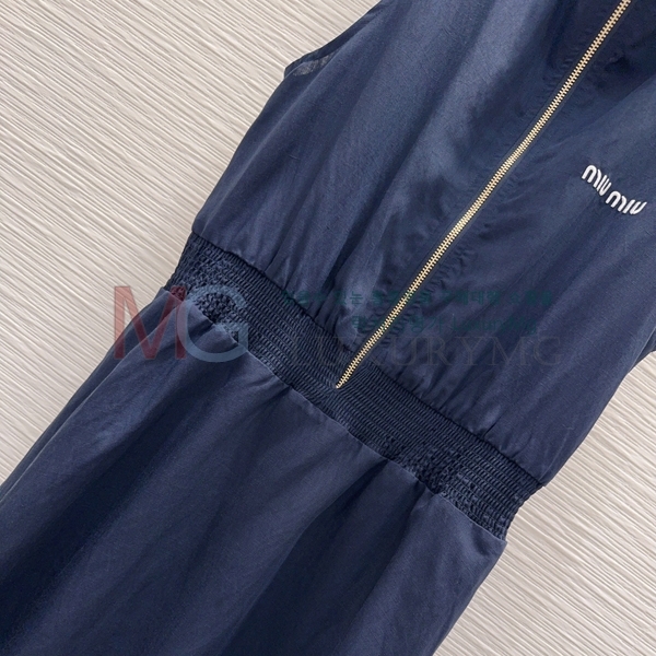���� �̿�̿� ���ǽ� MIU345026-8