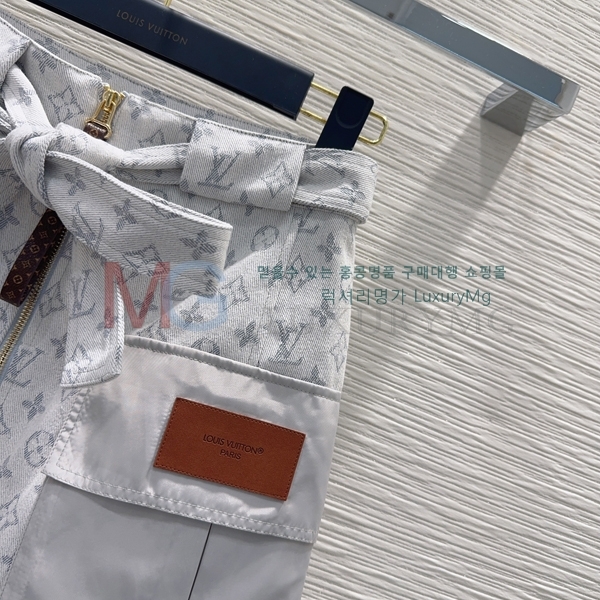 ���� ���̺��� ��ĿƮ LV4464747-1