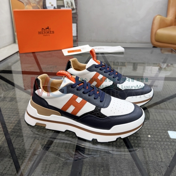 ���� �����޽� �ȭ HR906552-3