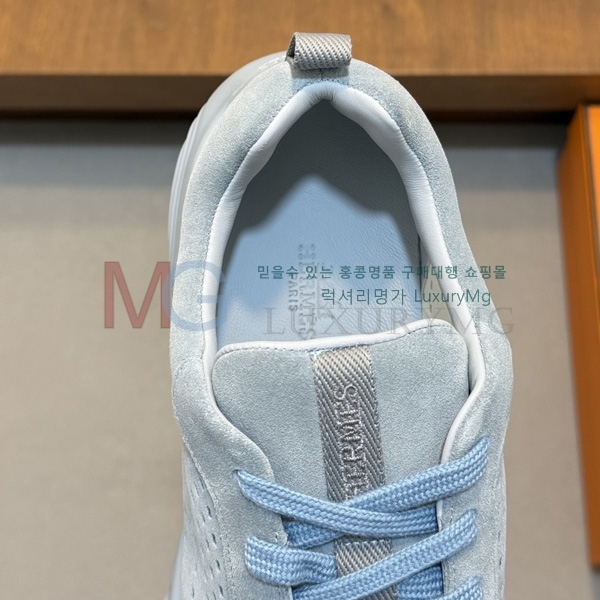 ���� �����޽� �ȭ HR93504-3