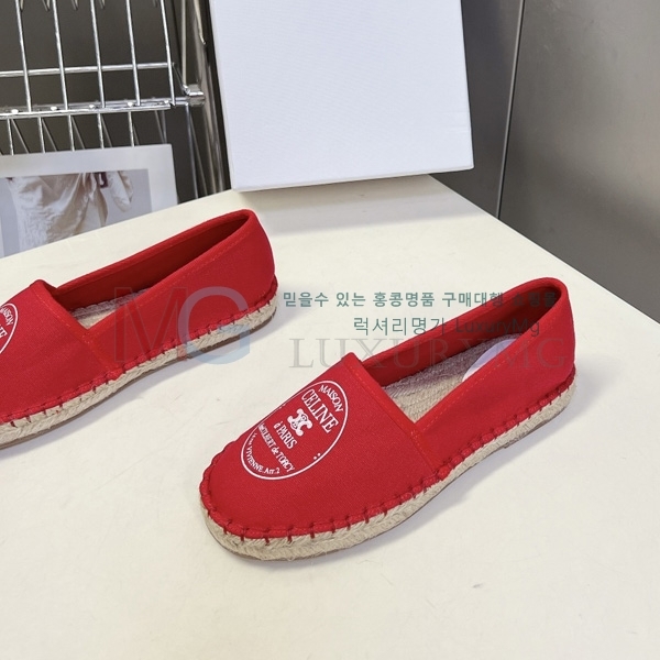 ������ �����ĵ� �÷����� SS477809-3
